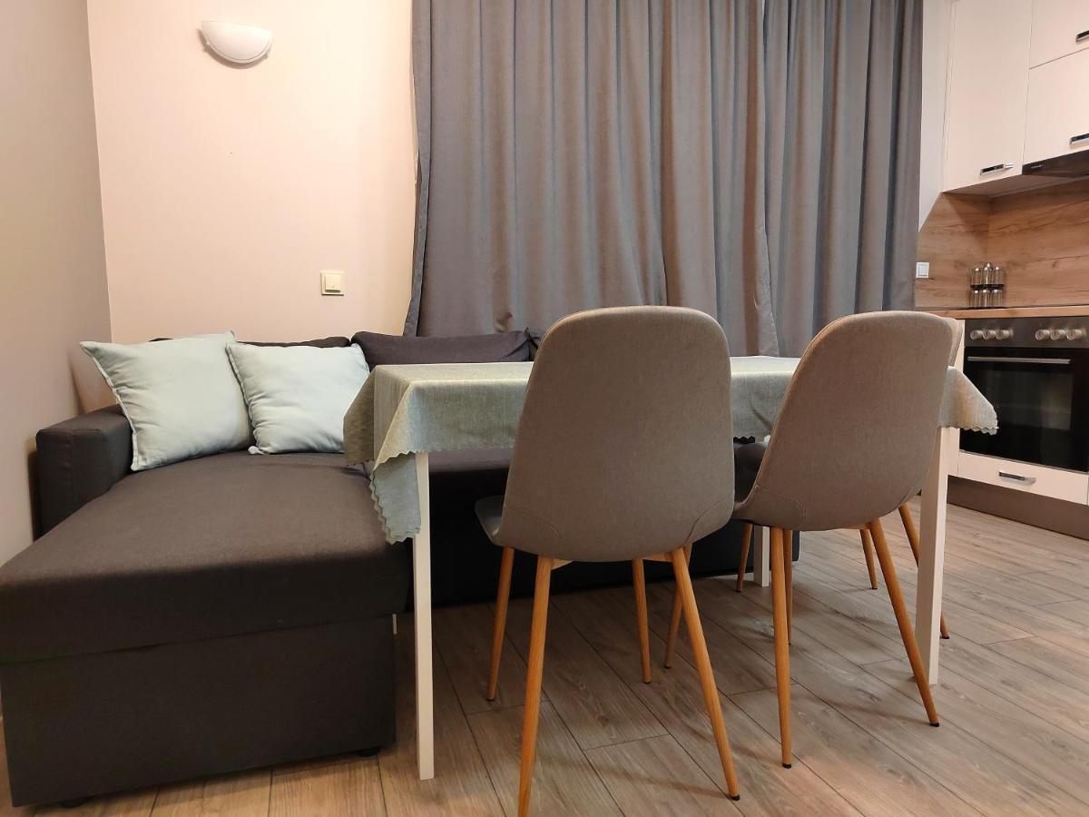 Apartment With Private Yard And Bbq Varna